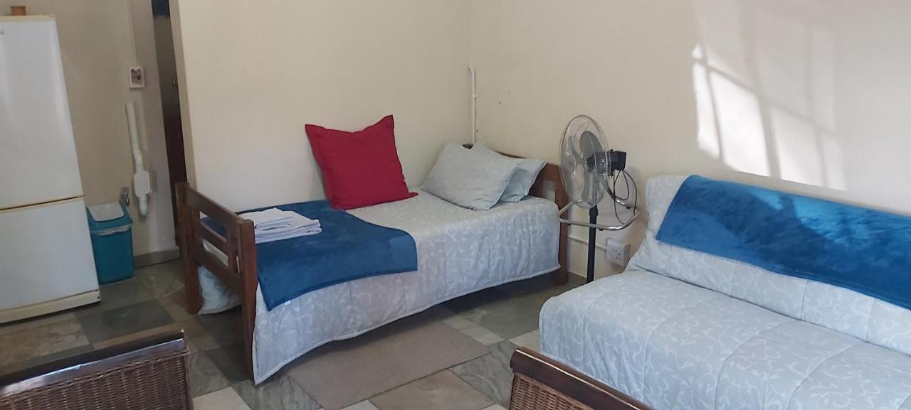 Апартаменты 13 @ Rhinoroad Nelspruit Нелспрёйт Экстерьер фото