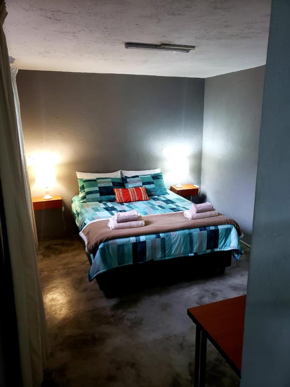 Апартаменты 13 @ Rhinoroad Nelspruit Нелспрёйт Экстерьер фото