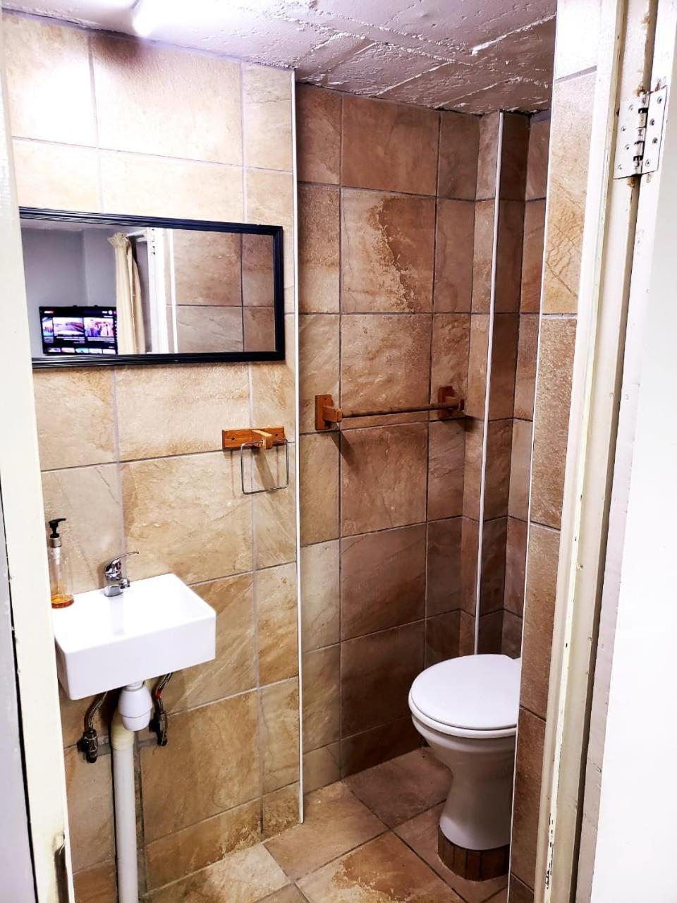 Апартаменты 13 @ Rhinoroad Nelspruit Нелспрёйт Экстерьер фото